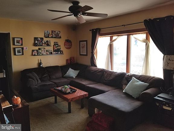 3rd image of 4202 Harris Pl