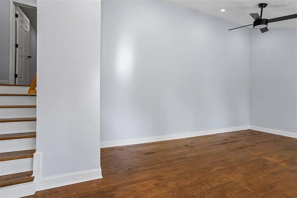 5 bed, 2.5 bath, 1539 sqft, $2,300 — Photo 4