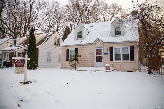 1st image of 25943 Currier St
