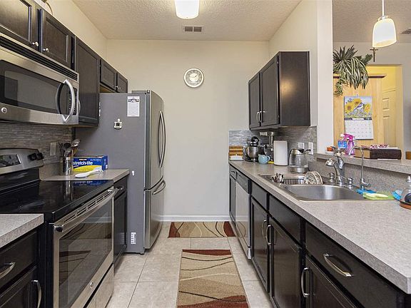 4th image of 65 Moultrie Village Ln