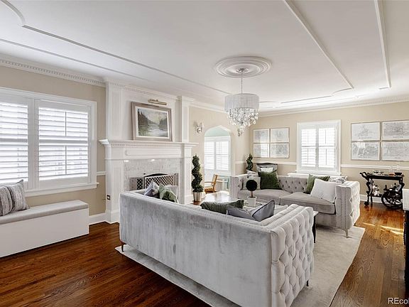 4th image of 5525 E 17th Avenue Parkway