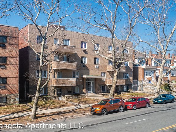 3rd image of 7020 N Broad St #A9