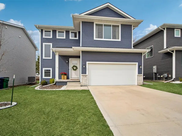 4724 167th St, Urbandale, IA 50323