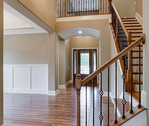 3rd image of 431 Mealer St #104