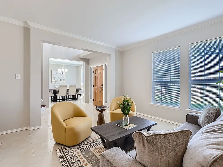 2520 Leicester Ct — Photo 13