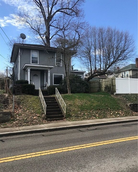 1st image of 421 7th St
