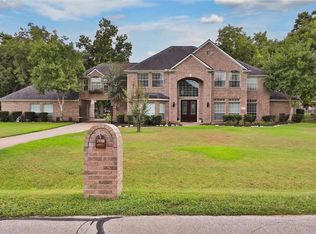 2119 N Shadow Grove Ln, Richmond, TX 77406