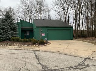 13509 Trails Edge Ct, Strongsville, OH