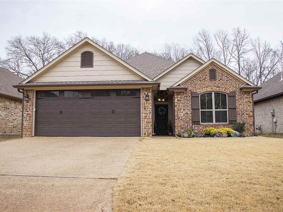 1st image of 210 Ron Boyett Dr