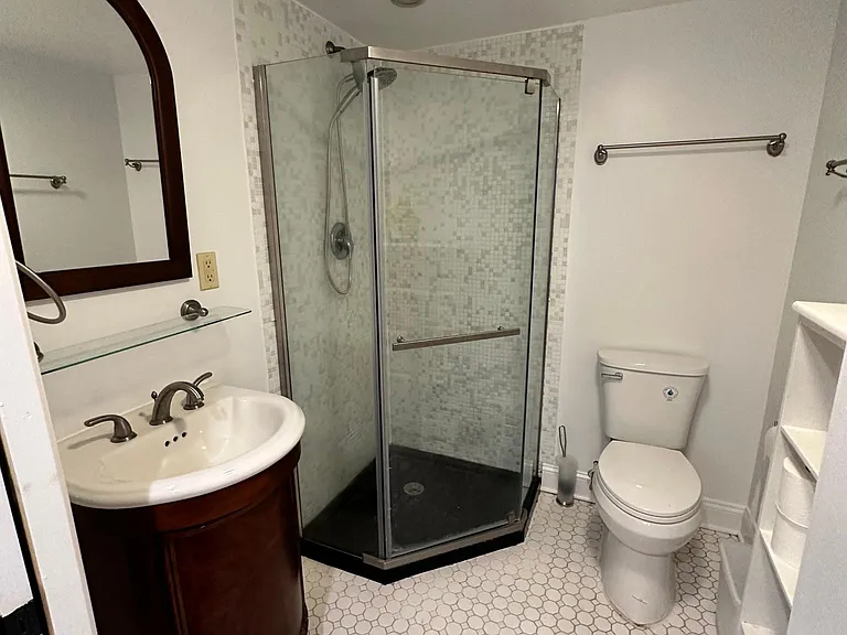 1630 S Charles St #BASEMENT — Photo 13