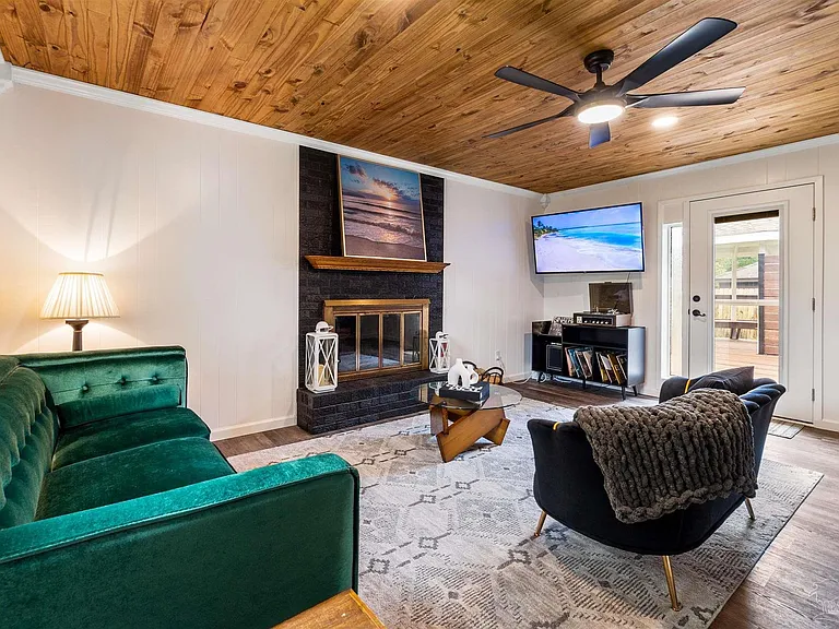 3680 Whispering Pines Dr — Photo 6