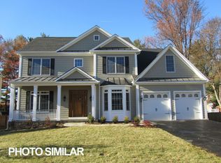 908 Symphony Cir SW, Vienna, VA 22180