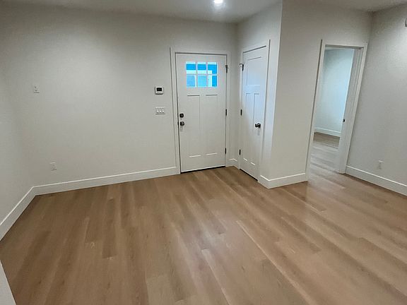 4th image of 2146 California St #1