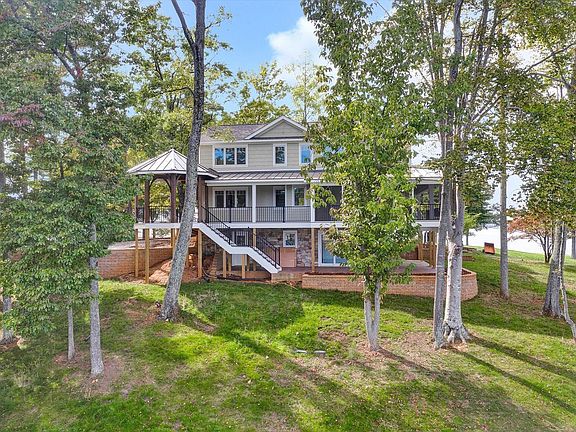 3rd image of 1179 Crows Nest Dr