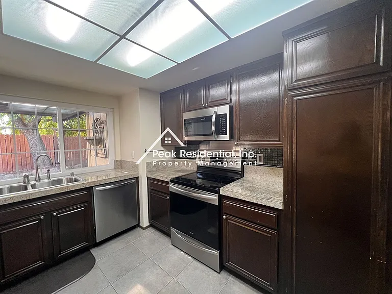5541 Walnut Ave — Photo 9