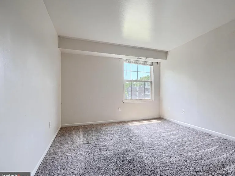 14 Mountbatten Ct — Photo 13
