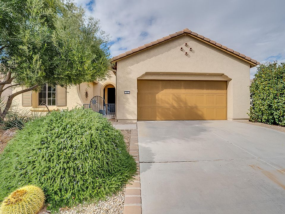 1st image of 737 N Hale Dr