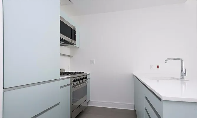 Rented by Level Group | media 8