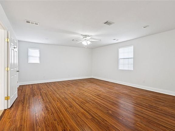 5th image of 1313 Palfrey St