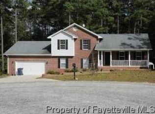 178 Cornwallis Ln, Raeford, NC 28376
