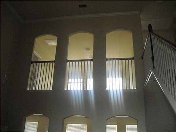 4th image of 3323 Quarry Place Ln
