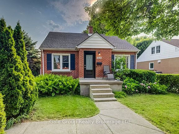 2nd image of 464 Huron St