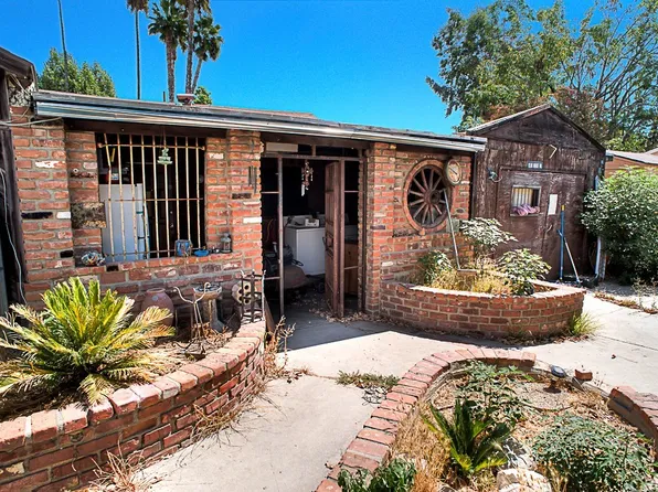 8238 Quartz Ave, Winnetka, CA 91306