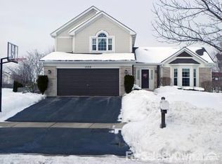 1532 Lang Dr, Bolingbrook, IL 60490