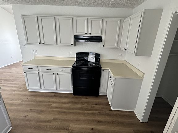 4th image of 2104 Gilmer St