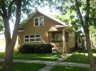 712 W Birch Ave, Mitchell, SD 57301