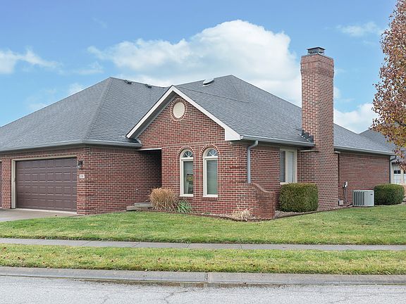 3rd image of 206 Andrews Boulevard East Dr