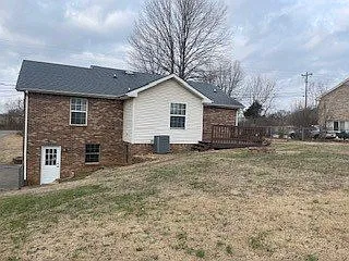 3 bed, 2.0 bath, 1412 sqft, $1,595 — Photo 2