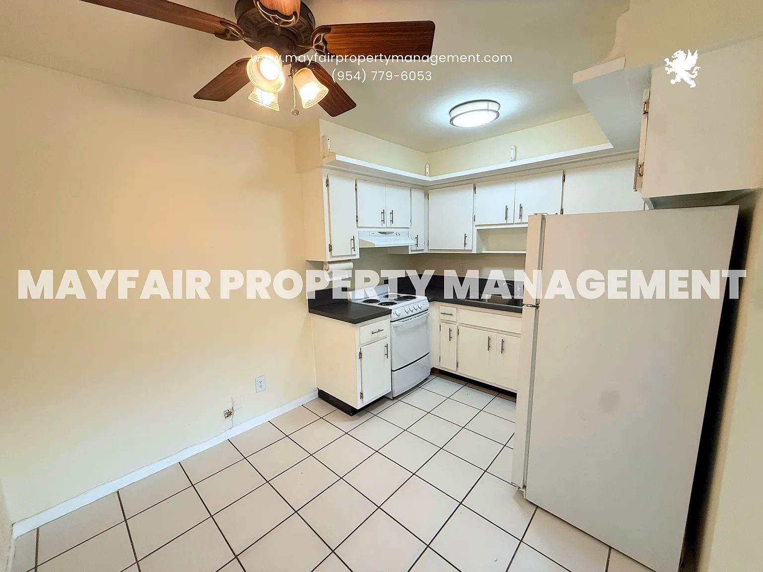 909 Southeast 14th Court - 2 — Photo 3