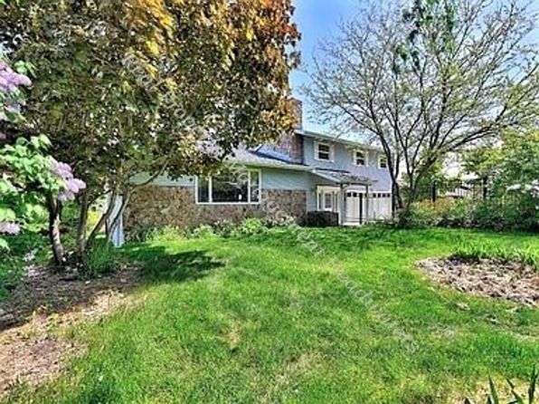 1450 Charlie Russell Dr