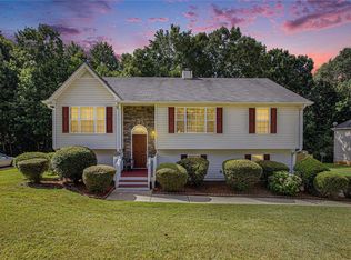 1670 Harvest Hl, Douglasville, GA 30134