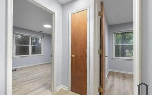 4 bed, 1200 sqft, $1,995 — Photo 4