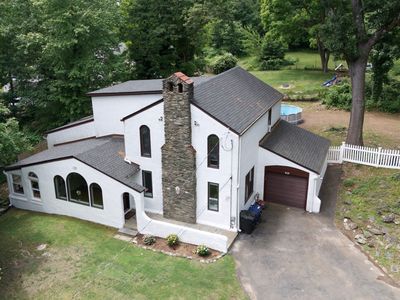808 Hillcrest Road, Orange, CT, 06477