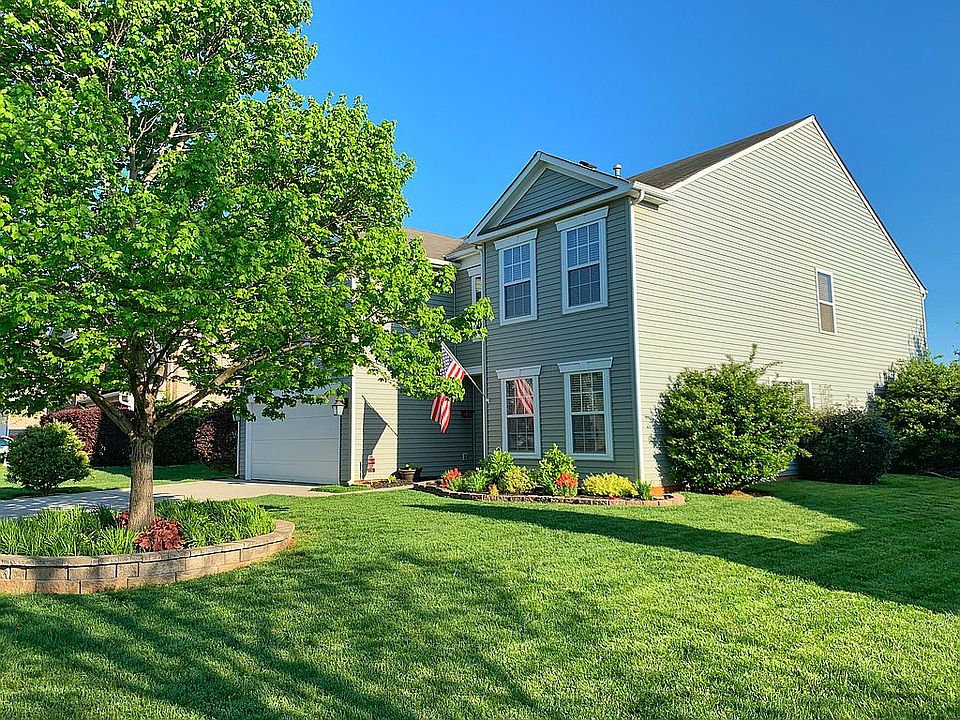 1st image of 125 Boiling Brook Dr