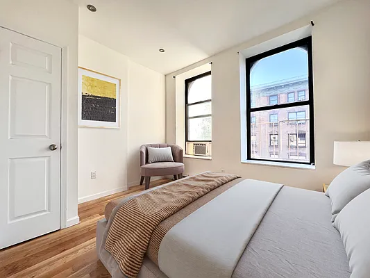 Rented by Voro NYC | media 30