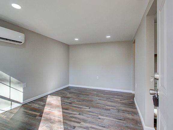 3rd image of 1424 Franklin St APT C