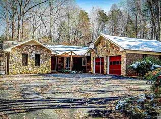 1014 3rd Ave NW, Conover, NC 28613