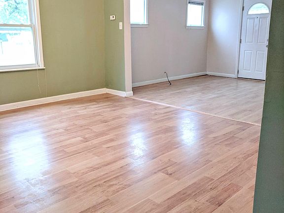 5th image of 109 W Harwood Ave
