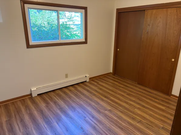 315 Prospect Ave APT 3, Hartland, WI 53029
