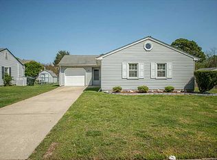 60 Rendon Dr, Hampton, VA 23666