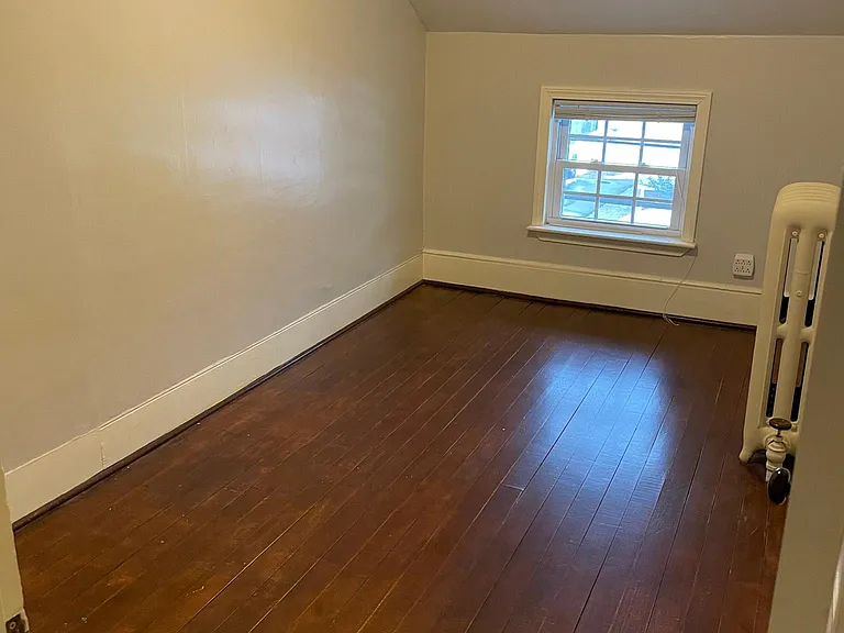 44 Pleasant St — Photo 19