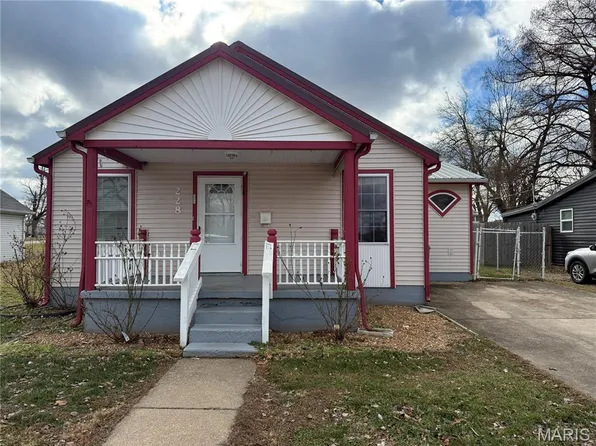 228 Watson Rd, Sullivan, MO 63080