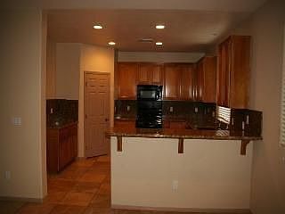 5th image of 6061 Doroca St