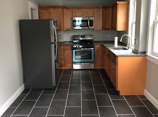 7 Yuill Cir, Hyde Park, MA 02136