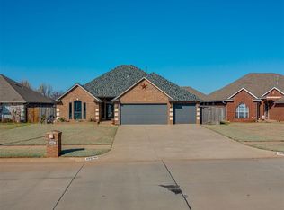 609 N Ponderosa Way, Mustang, OK 73064