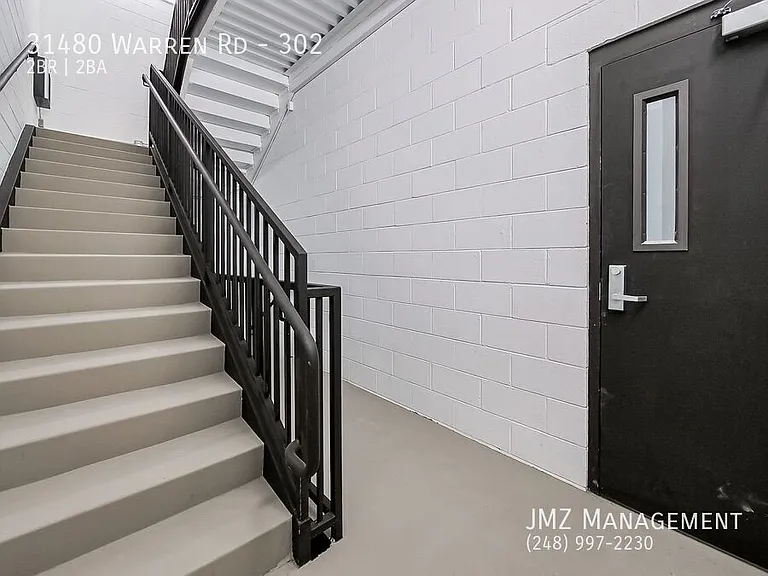 31480 Warren Rd #302 — Photo 28